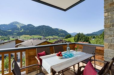 Balcony with a fantastic view of the Kitzbühel Alps